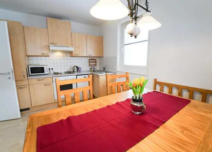 Lejlighed Schlafgut Kuessler In Zell Am By Interhome Zell am See